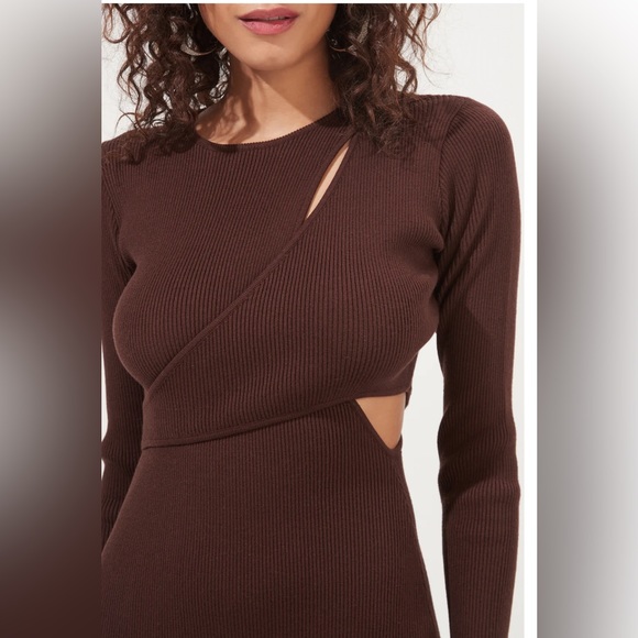 New ASTR The Label Alora Cutout Sweater Brown Midi Dress Sz L - Picture 8 of 8